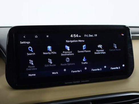 Used 2023 Hyundai Santa Fe Calligraphy image 36