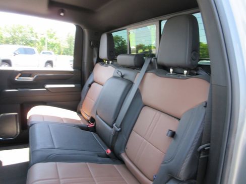 Used 2024 Chevrolet Silverado 3500 High Country w/ High Country Premium Package AWD/4WD image 24