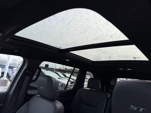 New 2026 Buick Enclave Sport Touring w/ Super Cruise Package image 14