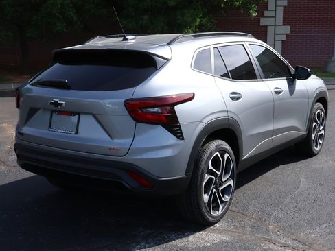 New 2026 Chevrolet Trax RS w/ Sunroof Package FWD image 26