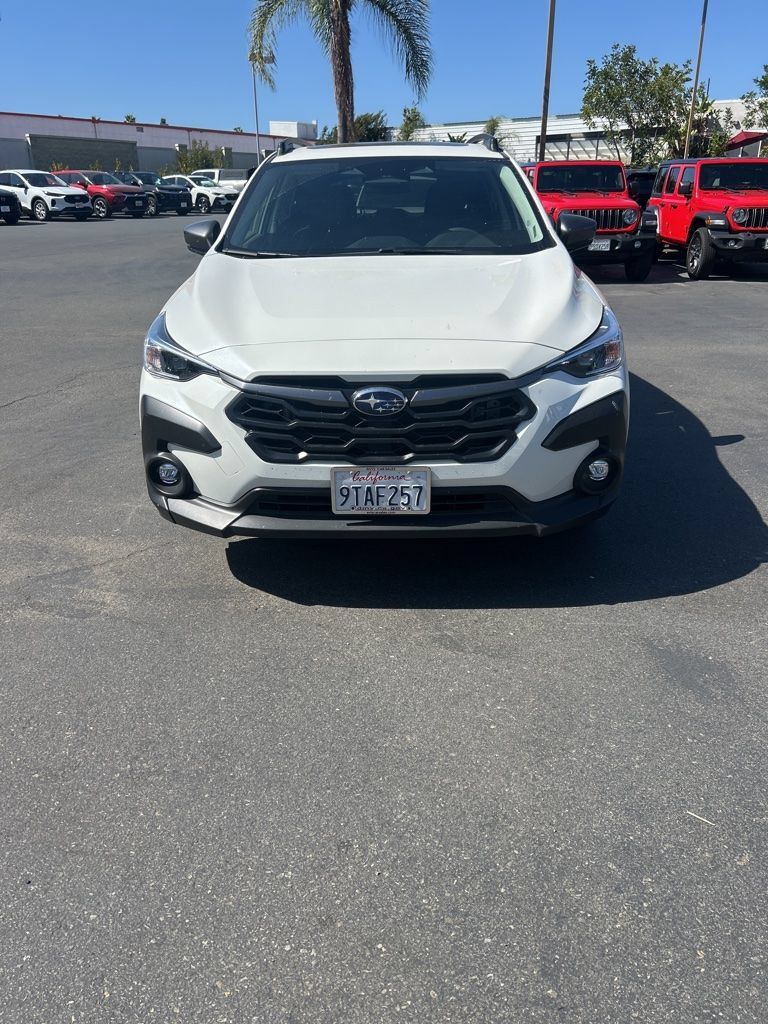 Used 2025 Subaru Crosstrek 2.5i Premium AWD/4WD image 4