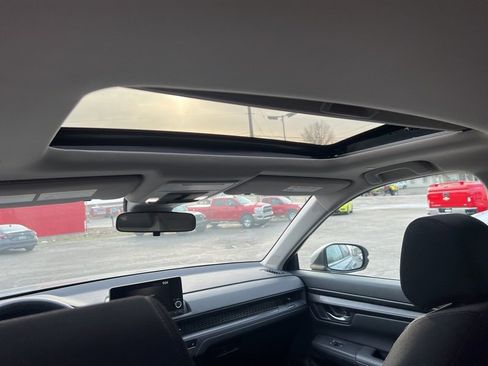 Used 2024 Honda CR-V EX image 10