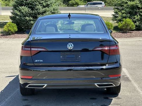 Used 2021 Volkswagen Jetta SEL Premium FWD image 4