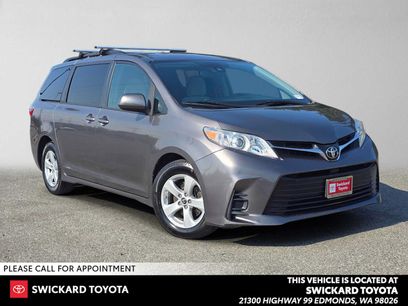 Used 2018 Toyota Sienna LE