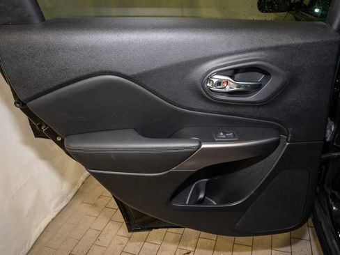 Used 2022 Jeep Cherokee Latitude Lux image 8