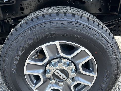 New 2026 Ford F250 Lariat w/ FX4 Off-Road Package AWD/4WD image 8