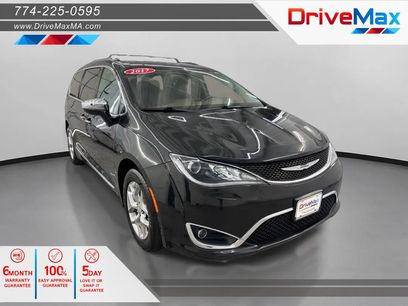 Used 2017 Chrysler Pacifica Limited