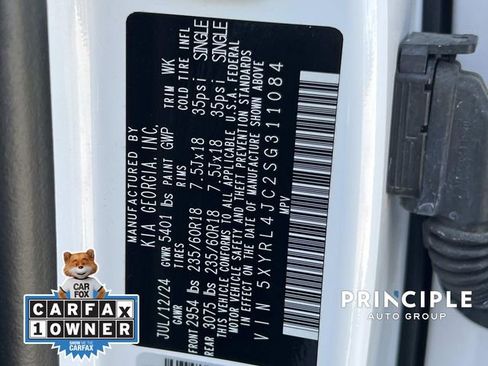 Used 2025 Kia Sorento S image 36