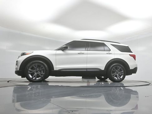 Used 2023 Ford Explorer XLT w/ Equipment Group 202A RWD image 50