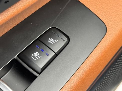Used 2025 Kia Telluride SX Prestige X-Pro AWD/4WD image 15