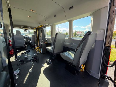 Used 2017 Ford Transit 350 XL RWD image 28