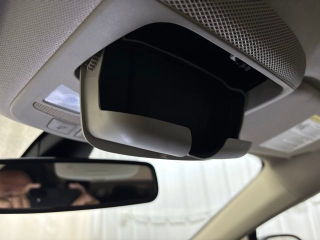 Used 2019 Ford Fusion SE FWD image 31