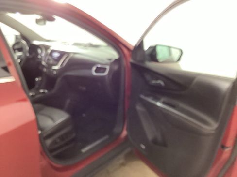 Used 2019 Chevrolet Equinox Premier AWD/4WD image 17