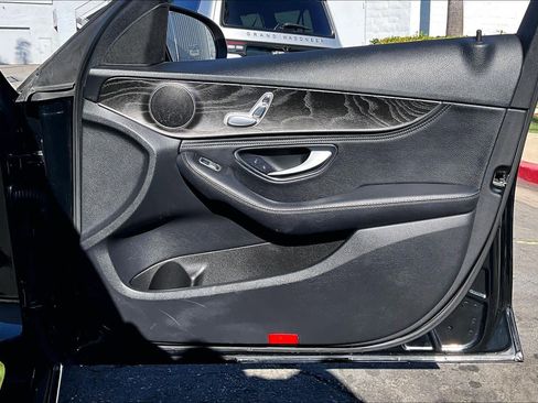 Used 2016 Mercedes-Benz C 300 Sedan image 21