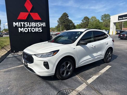 Used 2024 Ford Escape ST-Line w/ Equipment Group 301A FWD image 2