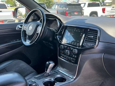 Used 2022 Jeep Grand Cherokee Laredo X AWD/4WD image 18