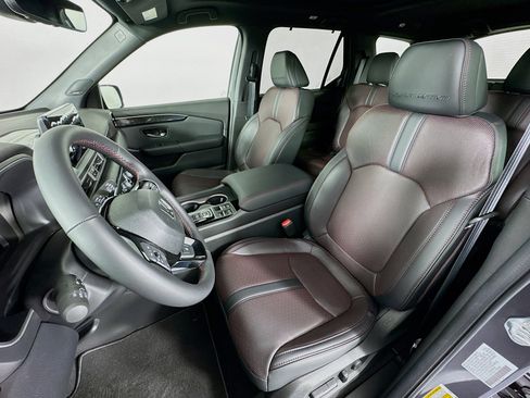 New 2025 Honda Pilot Black Edition image 22