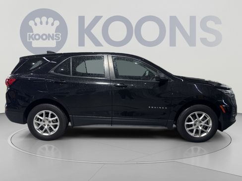 Used 2023 Chevrolet Equinox LS w/ Driver Confidence II Package AWD/4WD image 12