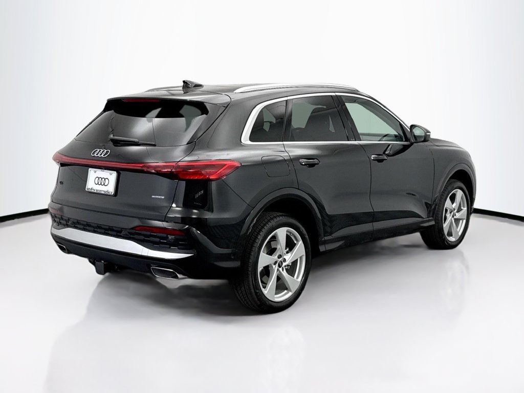 Used 2025 Audi Q5 Premium Plus w/ Premium Plus AWD/4WD image 5
