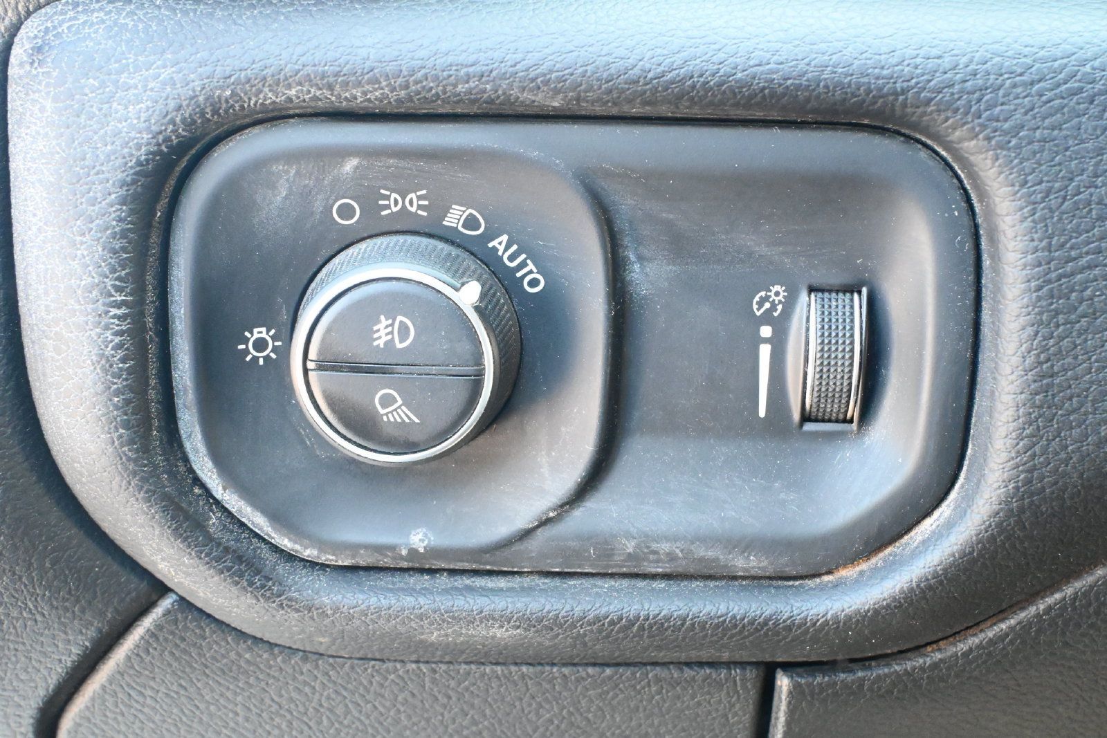 Used 2024 RAM 2500 Big Horn AWD/4WD image 10