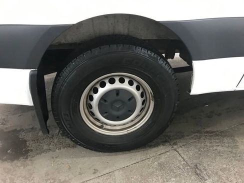 Used 2021 Mercedes-Benz Sprinter 144 Cargo image 36