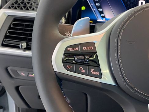 New 2026 BMW X5 M60i w/ Executive Package image 17