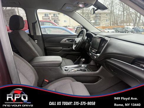 Used 2019 Chevrolet Traverse LT w/ LPO, Floor Liner Package image 22