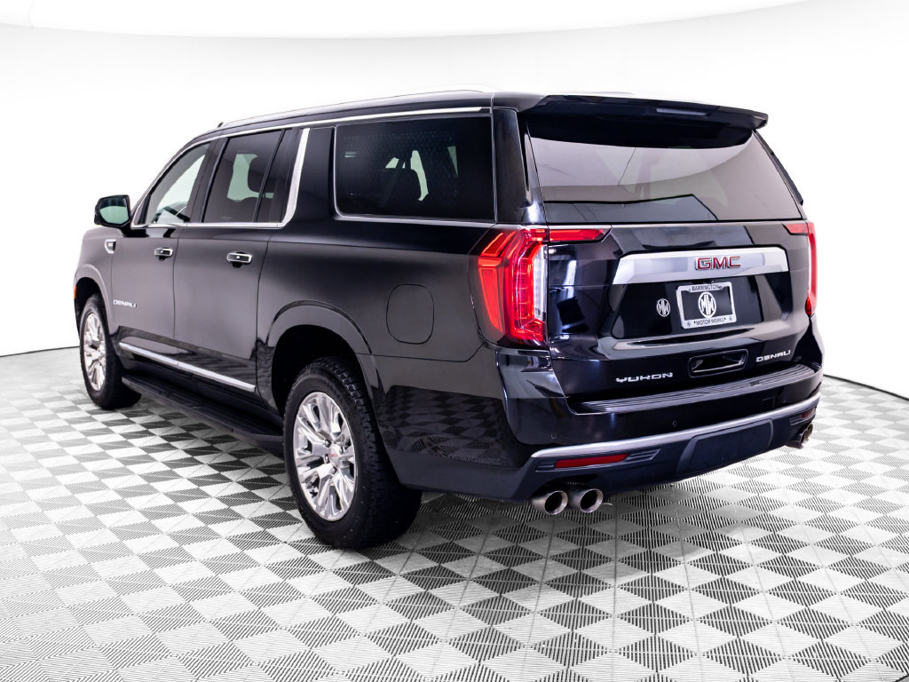 Used 2024 GMC Yukon XL Denali AWD/4WD image 4