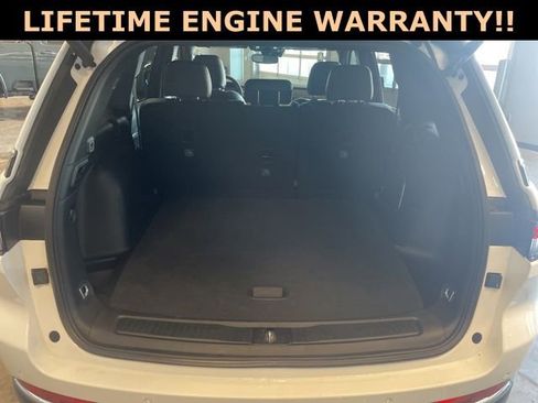 Used 2024 Jeep Grand Cherokee Limited image 35