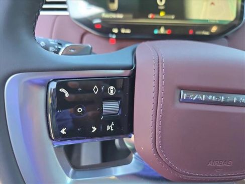 New 2025 Land Rover Range Rover SE image 17