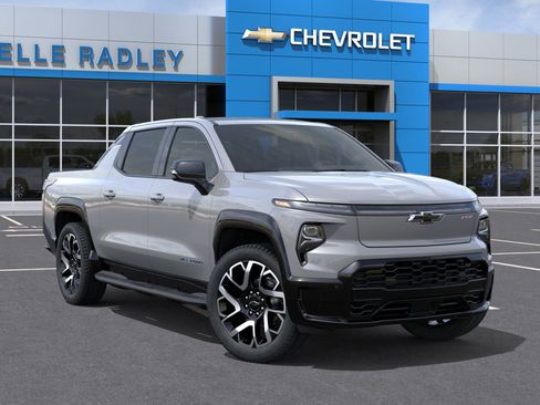 New 2025 Chevrolet Silverado EV RST image 7