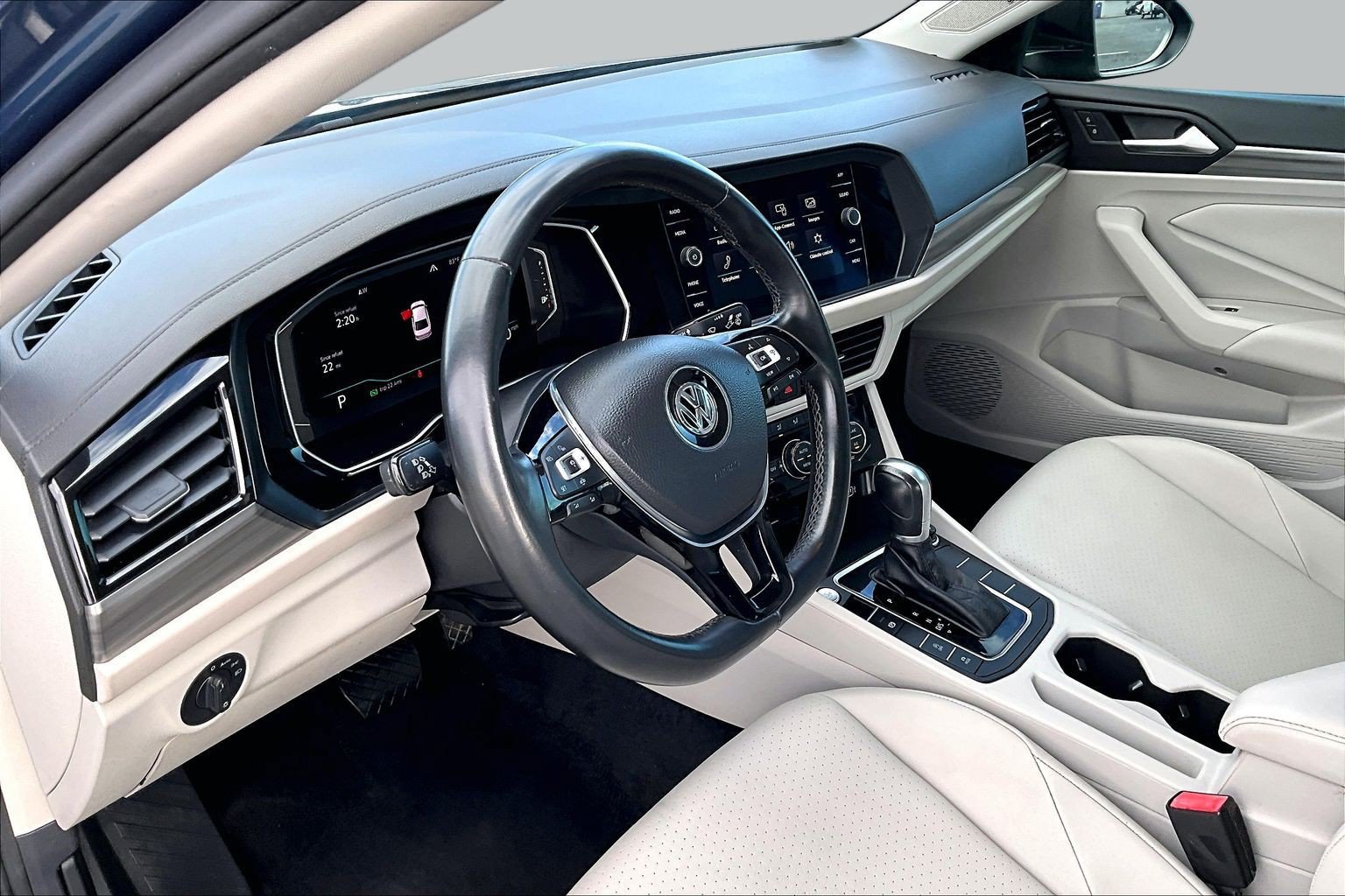 Used 2019 Volkswagen Jetta SEL FWD image 12