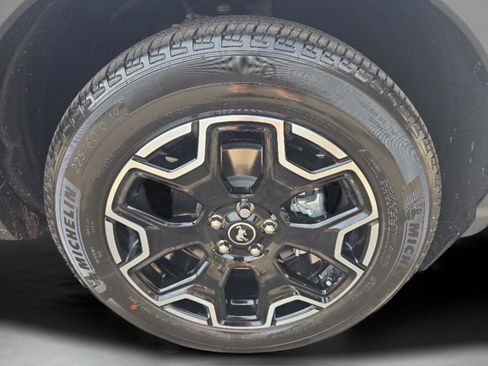 New 2025 Ford Bronco Sport Outer Banks w/ Outer Banks Tech Package+ AWD/4WD image 18