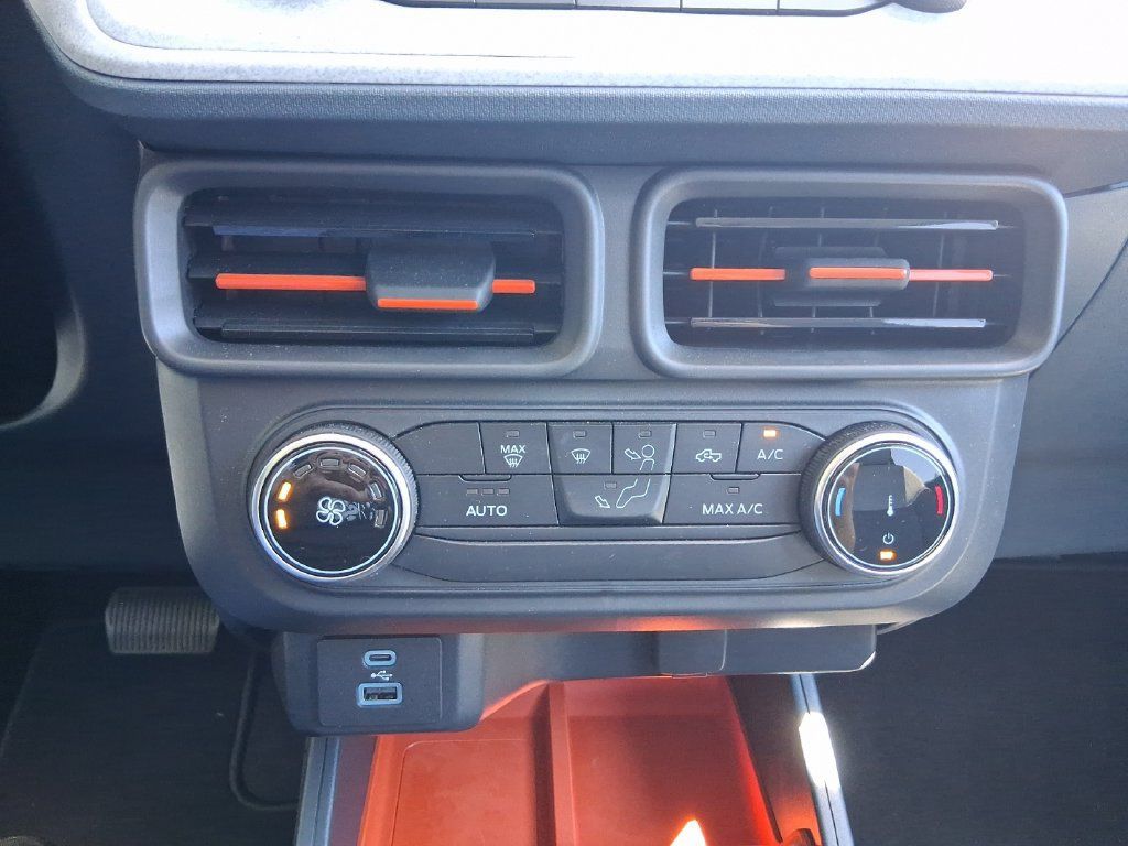 Used 2022 Ford Maverick XLT FWD image 19