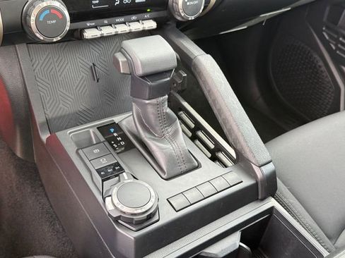 Used 2024 Toyota Tacoma SR AWD/4WD image 22