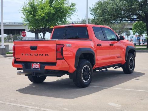 Used 2024 Toyota Tacoma TRD Off-Road w/ TRD Off Road Upgrade Package AWD/4WD image 3