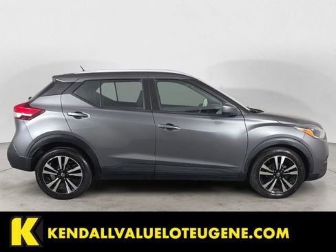 Used 2020 Nissan Kicks SV FWD image 6