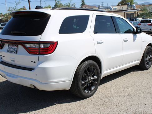 Used 2023 Dodge Durango R/T AWD/4WD image 4