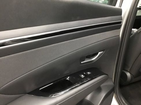 Used 2024 Hyundai Tucson Limited image 13