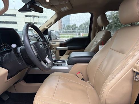 Used 2015 Ford F150 Lariat w/ Equipment Group 502A Luxury AWD/4WD image 17