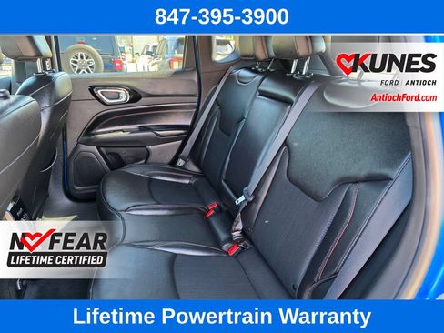 Used 2025 Jeep Compass Trailhawk AWD/4WD image 19