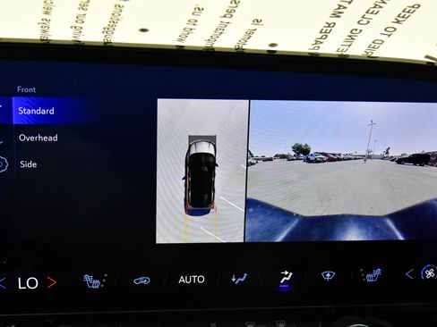 Used 2024 Chevrolet Blazer EV LT AWD/4WD image 23