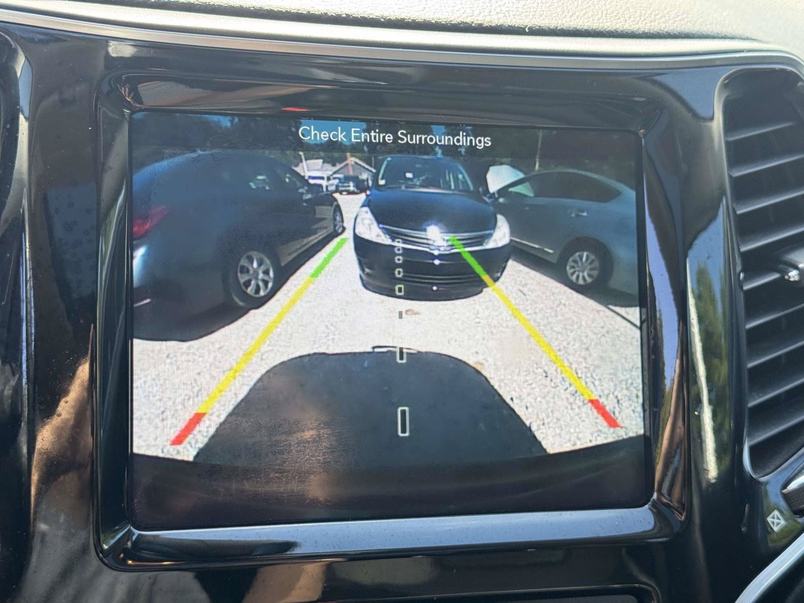 Used 2019 Jeep Cherokee Limited AWD/4WD image 25