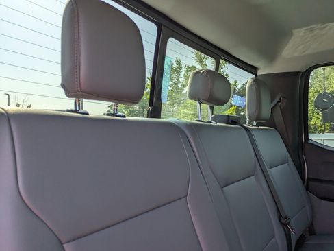 New 2025 Ford F450 XL w/ XL Chrome Package image 31