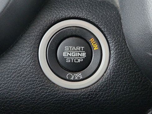 Used 2024 RAM 2500 Big Horn AWD/4WD image 9