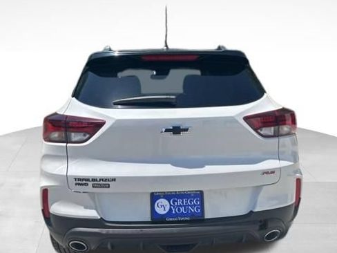Used 2023 Chevrolet TrailBlazer RS w/ Sun and Liftgate Package AWD/4WD image 5