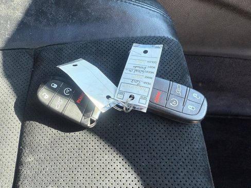 Used 2018 Jeep Grand Cherokee Altitude image 30