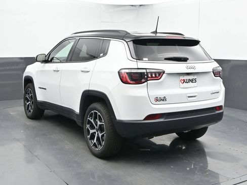 Used 2025 Jeep Compass Limited AWD/4WD image 11