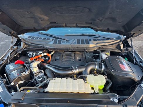 Used 2023 Ford F150 Limited image 34