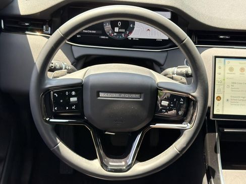Used 2024 Land Rover Range Rover Evoque S AWD/4WD image 11